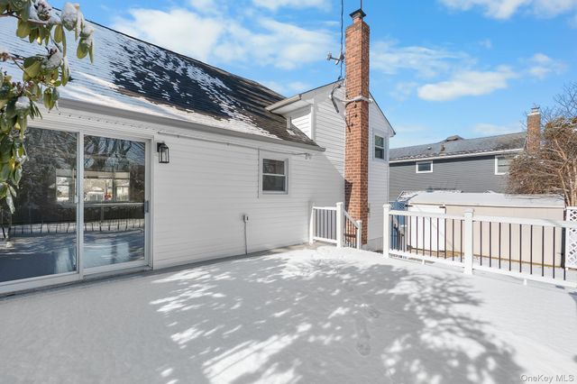 53 Elizabeth Drive, Bethpage, NY 11714