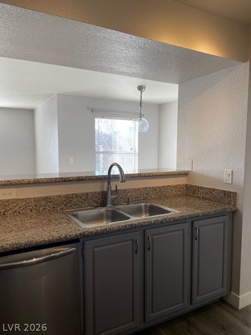 5055 West Hacienda Avenue 1033, Las Vegas, NV 89118