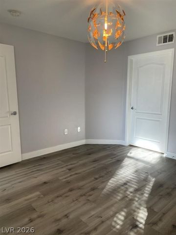 5055 West Hacienda Avenue 1033, Las Vegas, NV 89118