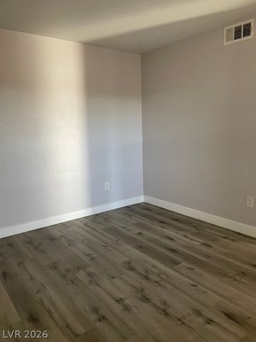 5055 West Hacienda Avenue 1033, Las Vegas, NV 89118