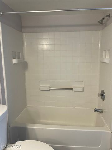 5055 West Hacienda Avenue 1033, Las Vegas, NV 89118