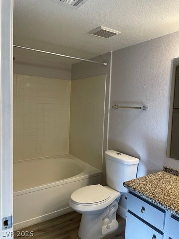 5055 West Hacienda Avenue 1033, Las Vegas, NV 89118