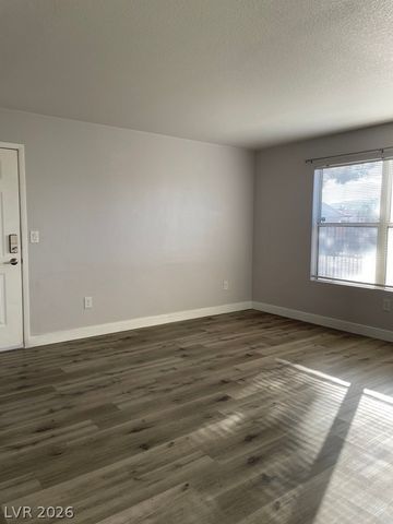 5055 West Hacienda Avenue 1033, Las Vegas, NV 89118