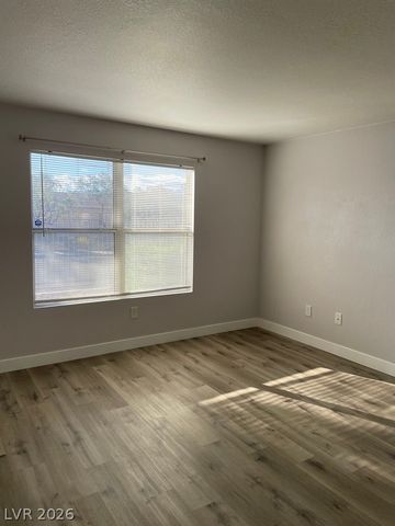 5055 West Hacienda Avenue 1033, Las Vegas, NV 89118