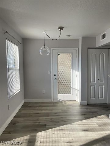 5055 West Hacienda Avenue 1033, Las Vegas, NV 89118