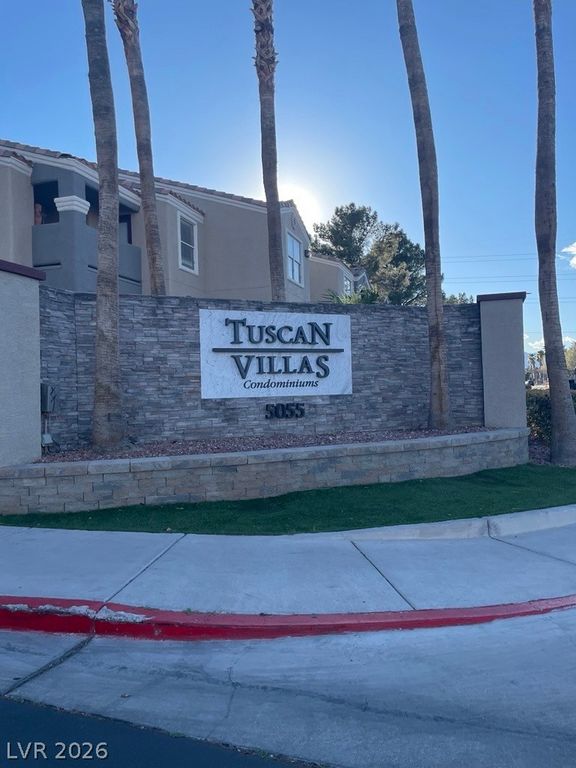 5055 West Hacienda Avenue 1033, Las Vegas, NV 89118