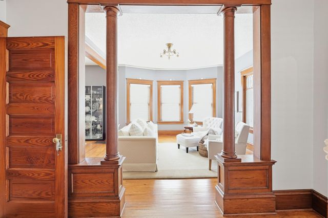 127 4th Avenue SW, Faribault, MN 55021