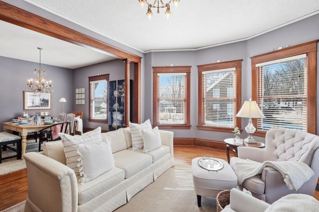 127 4th Avenue SW, Faribault, MN 55021