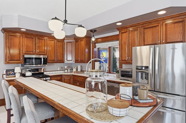 127 4th Avenue SW, Faribault, MN 55021