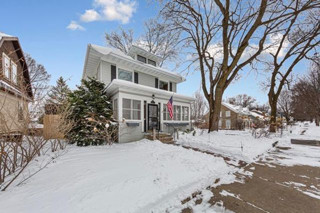 127 4th Avenue SW, Faribault, MN 55021