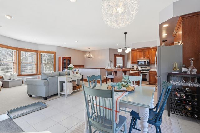 127 4th Avenue SW, Faribault, MN 55021