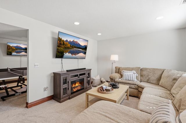 127 4th Avenue SW, Faribault, MN 55021