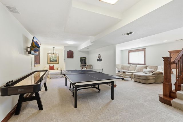 127 4th Avenue SW, Faribault, MN 55021