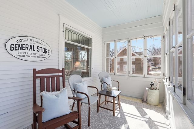 127 4th Avenue SW, Faribault, MN 55021