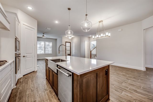 101 Magnolia Lane, Westworth Village, TX 76114