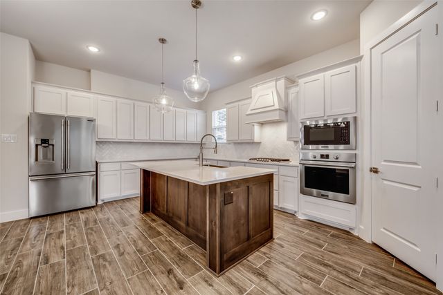101 Magnolia Lane, Westworth Village, TX 76114