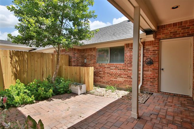 17803 Skyline Arbor Terrace, Houston, TX 77094
