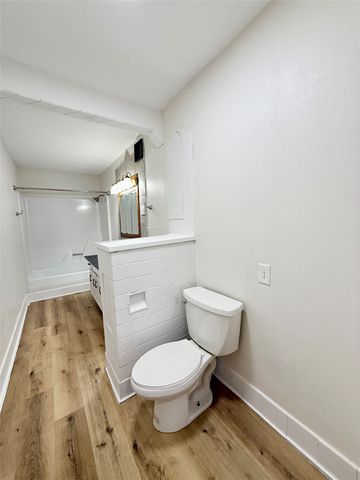 409 Davis Avenue, Des Moines, IA 50315