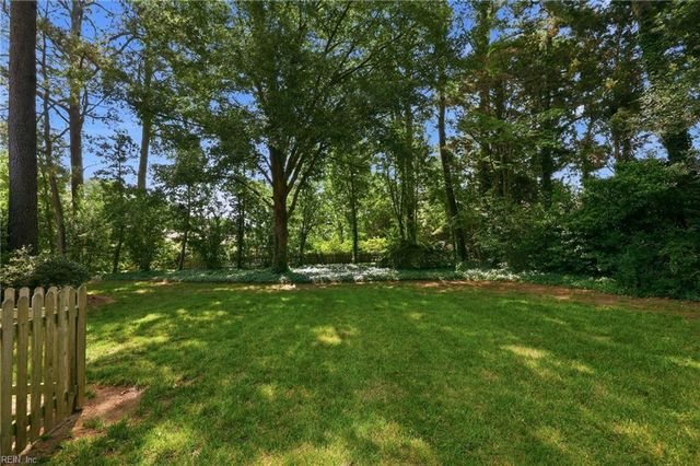 4305 Delray DR, Virginia Beach, VA 23455