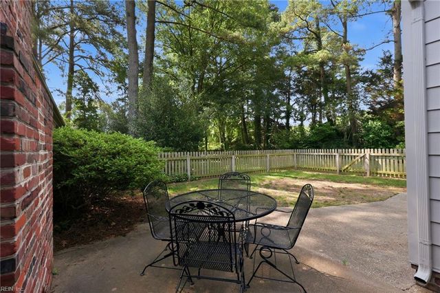 4305 Delray DR, Virginia Beach, VA 23455