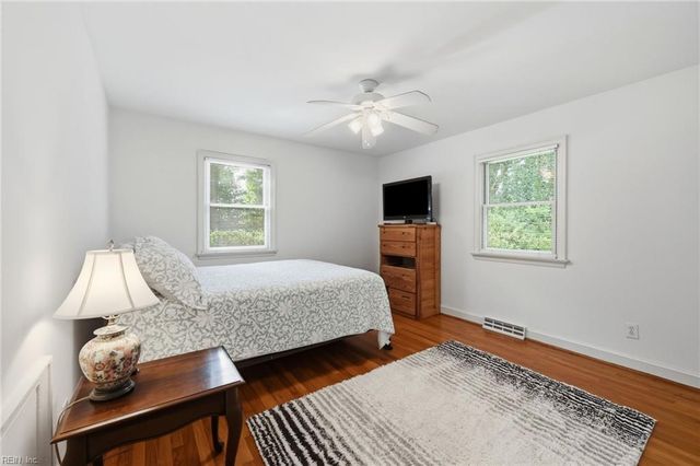 4305 Delray DR, Virginia Beach, VA 23455
