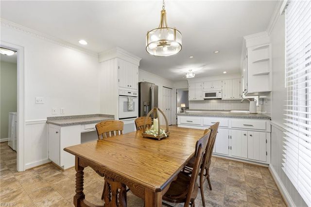 4305 Delray DR, Virginia Beach, VA 23455