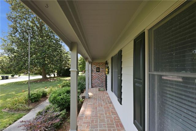 4305 Delray DR, Virginia Beach, VA 23455