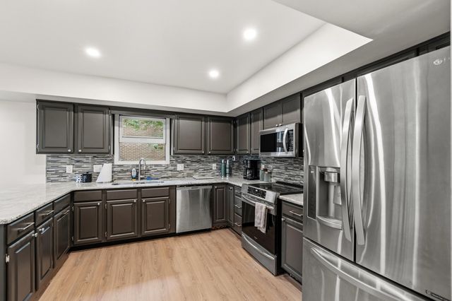 795 Elizabeth Drive, Florence, KY 41042