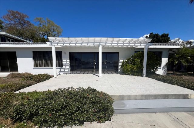 2431 SUNRISE DRIVE SE, St Petersburg, FL 33705