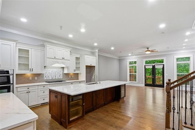1933 Ridgemont Lane, Decatur, GA 30033