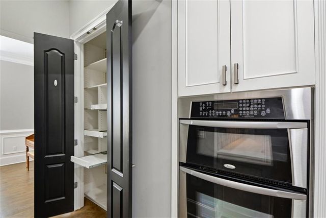 1933 Ridgemont Lane, Decatur, GA 30033