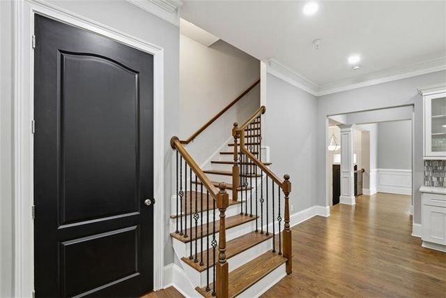 1933 Ridgemont Lane, Decatur, GA 30033