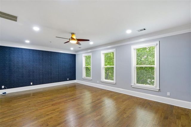 1933 Ridgemont Lane, Decatur, GA 30033