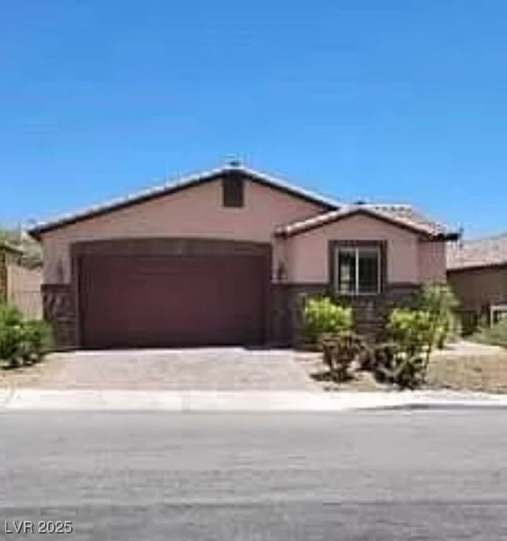 2748 Brinkley Manor Street, Laughlin, NV 89029