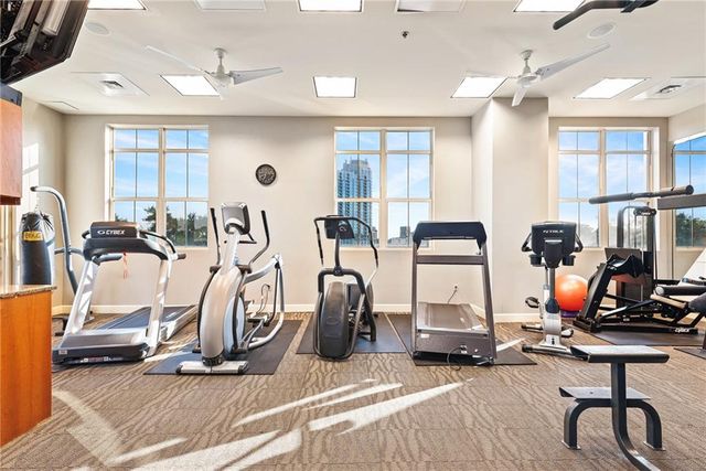 2881 Peachtree Road NE 2304, Atlanta, GA 30305