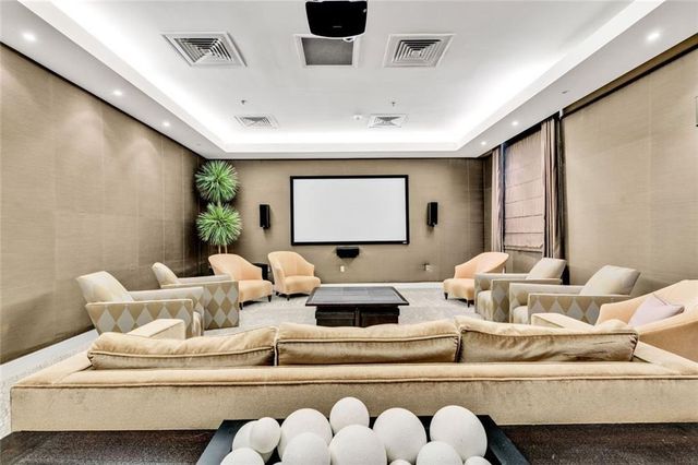 2881 Peachtree Road NE 2304, Atlanta, GA 30305