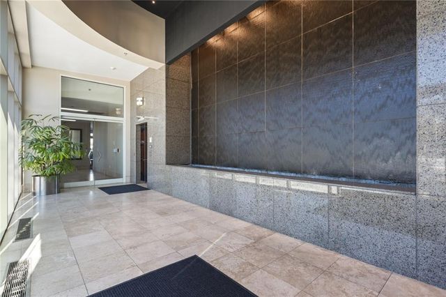 2881 Peachtree Road NE 2304, Atlanta, GA 30305