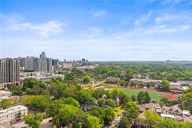 2881 Peachtree Road NE 2304, Atlanta, GA 30305
