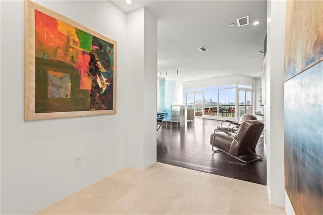 2881 Peachtree Road NE 2304, Atlanta, GA 30305
