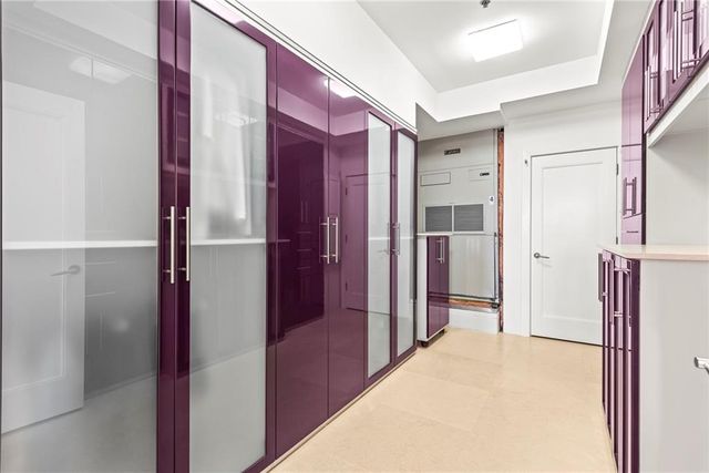 2881 Peachtree Road NE 2304, Atlanta, GA 30305