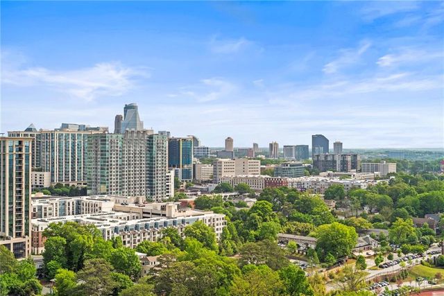 2881 Peachtree Road NE 2304, Atlanta, GA 30305