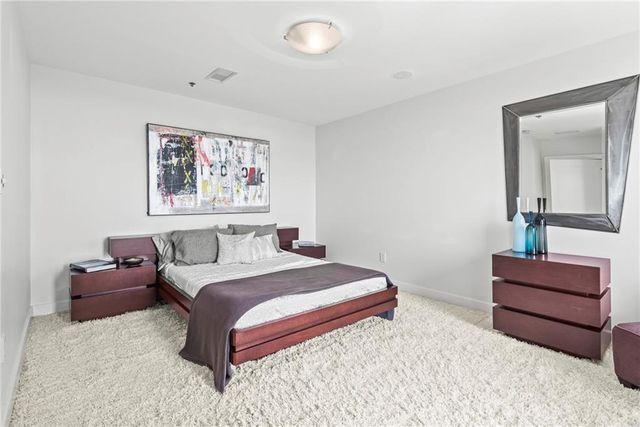 2881 Peachtree Road NE 2304, Atlanta, GA 30305