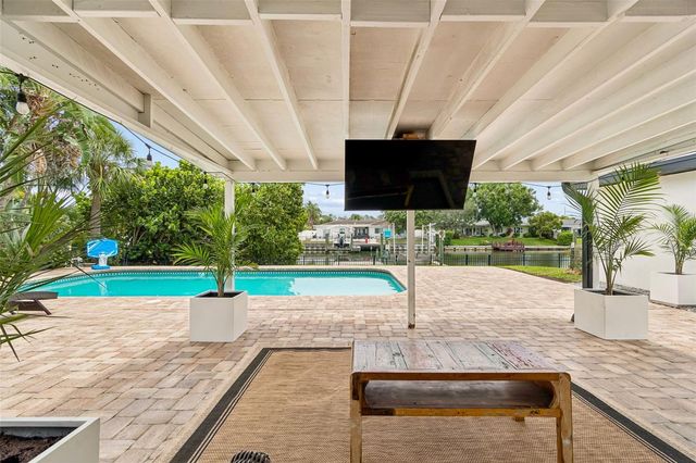 3941 E EDEN ROC CIRCLE, Tampa, FL 33634