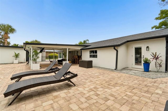 3941 E EDEN ROC CIRCLE, Tampa, FL 33634