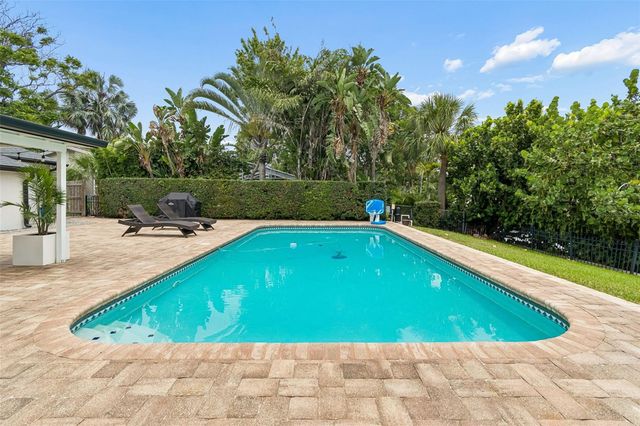 3941 E EDEN ROC CIRCLE, Tampa, FL 33634