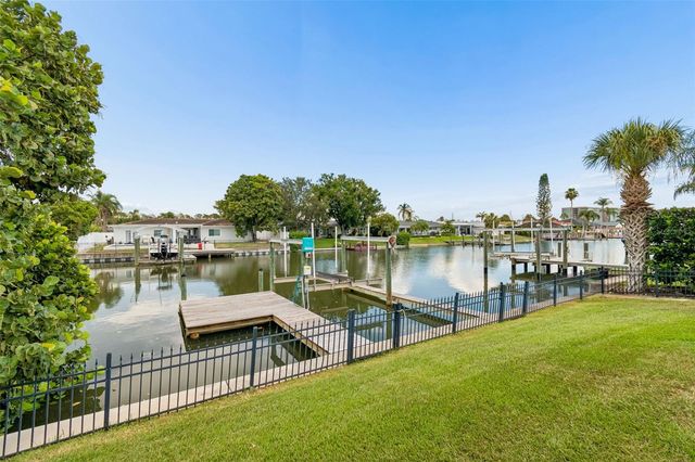 3941 E EDEN ROC CIRCLE, Tampa, FL 33634