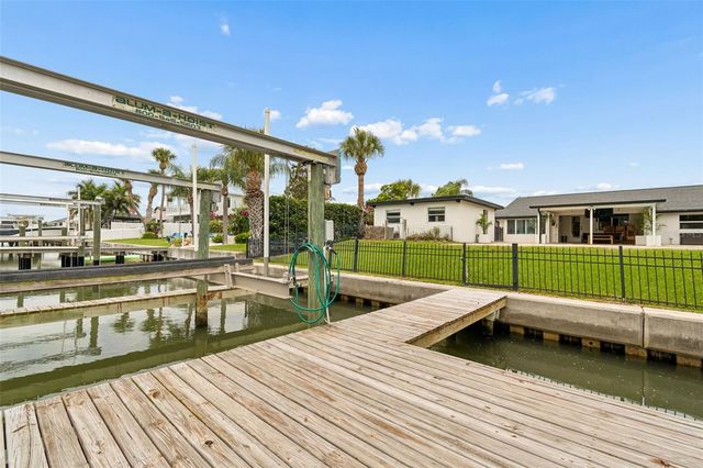3941 E EDEN ROC CIRCLE, Tampa, FL 33634
