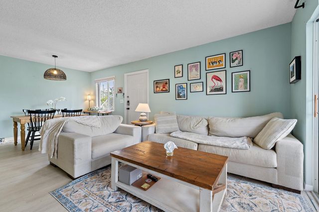 212 SE Village Drive 212, Port St Lucie, FL 34952