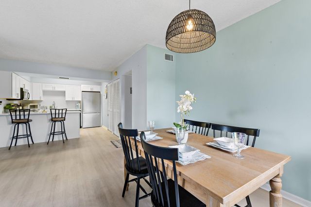 212 SE Village Drive 212, Port St Lucie, FL 34952