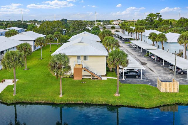 212 SE Village Drive 212, Port St Lucie, FL 34952